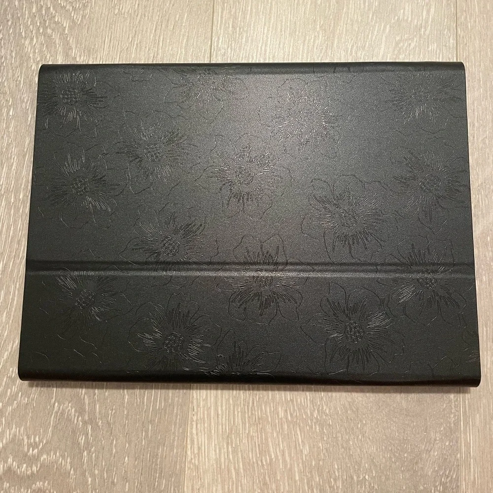 kate spade Black Floral Embossed Tablet Case